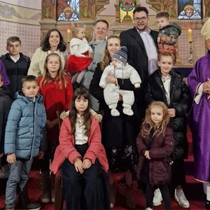 Biskup Gorski krstio peto dijete u obitelji Žučko